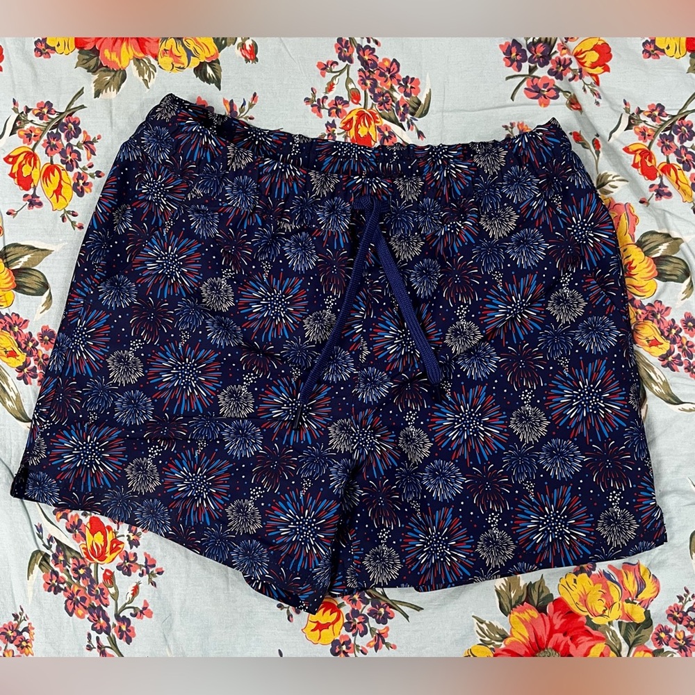 Woman’s Academy 4th of July Fire Work Shorts Navy Blue The Right Stuff Size M